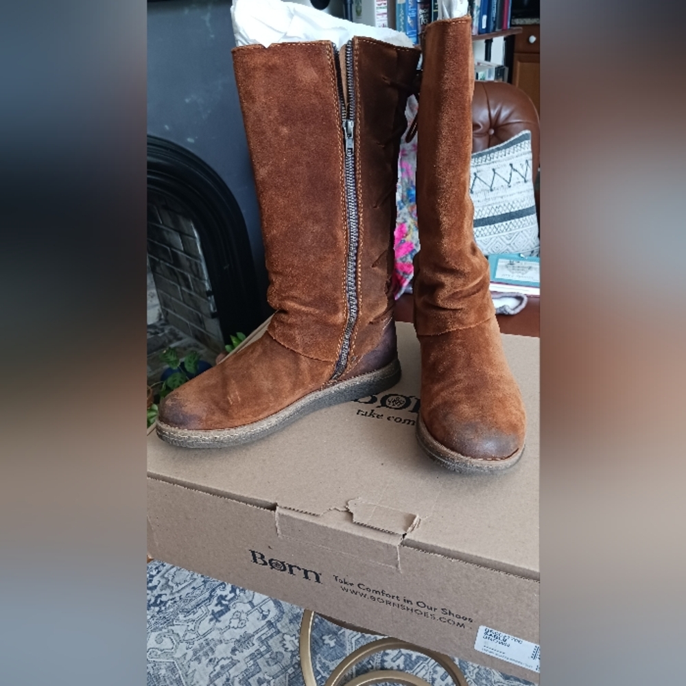 Born Chestnut Suede Winter Boots